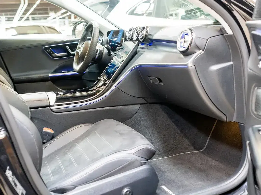 Gebraucht Mercedes C200 Advanced Plus 163 PS (119 kW) 2025 Schwarz / obsidianschwarz Kombi