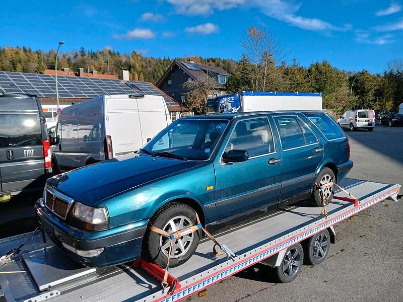 Grün Gebraucht 1991 Lancia Thema Kombi | 1.850 € - Bild 1/4