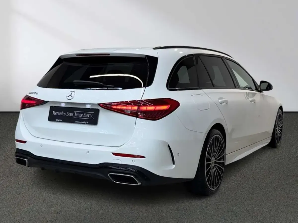 Gebraucht Mercedes C220 AMG 197 PS (144 kW) 2026 Weiß Kombi