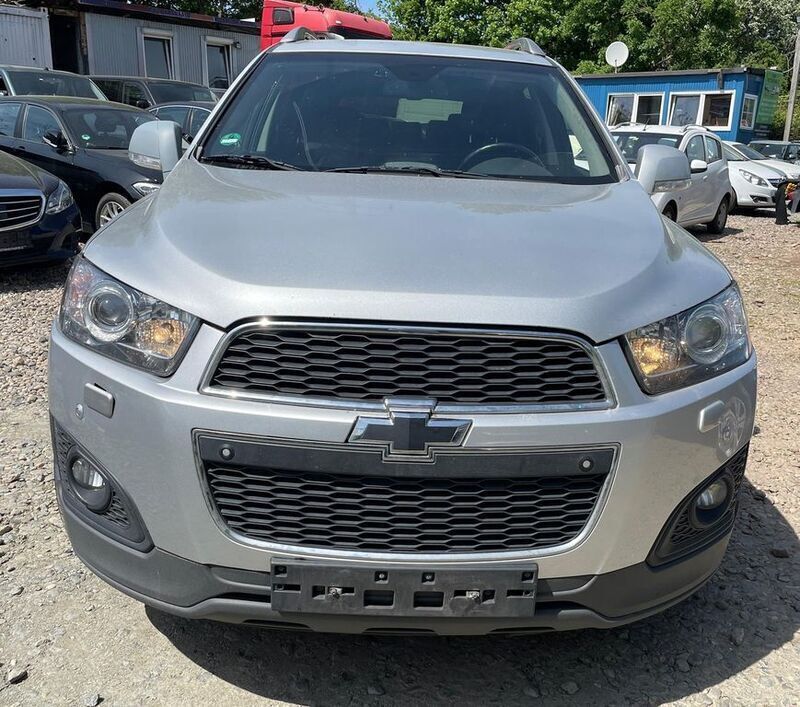 Silber Gebraucht 2014 Chevrolet Captiva LT SUV | 8.600 € (Fairer Preis) - Bild 1/4