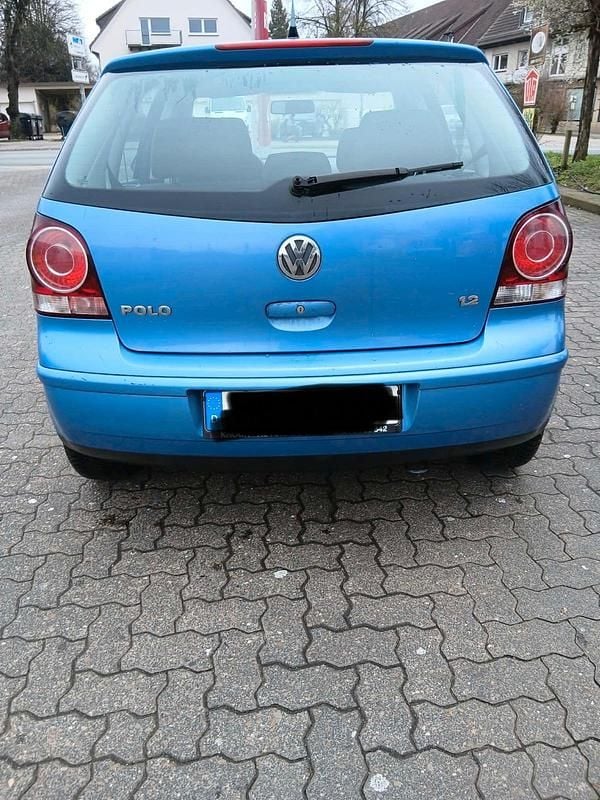 Gebraucht VW Polo 70 PS (51 kW) 2005 Blau Kleinwagen