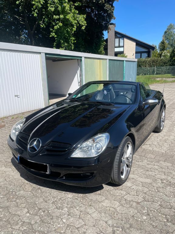 Schwarz Gebraucht 2007 Mercedes SLK200 Cabrio | 10.000 € (Teuer) - Bild 1/4