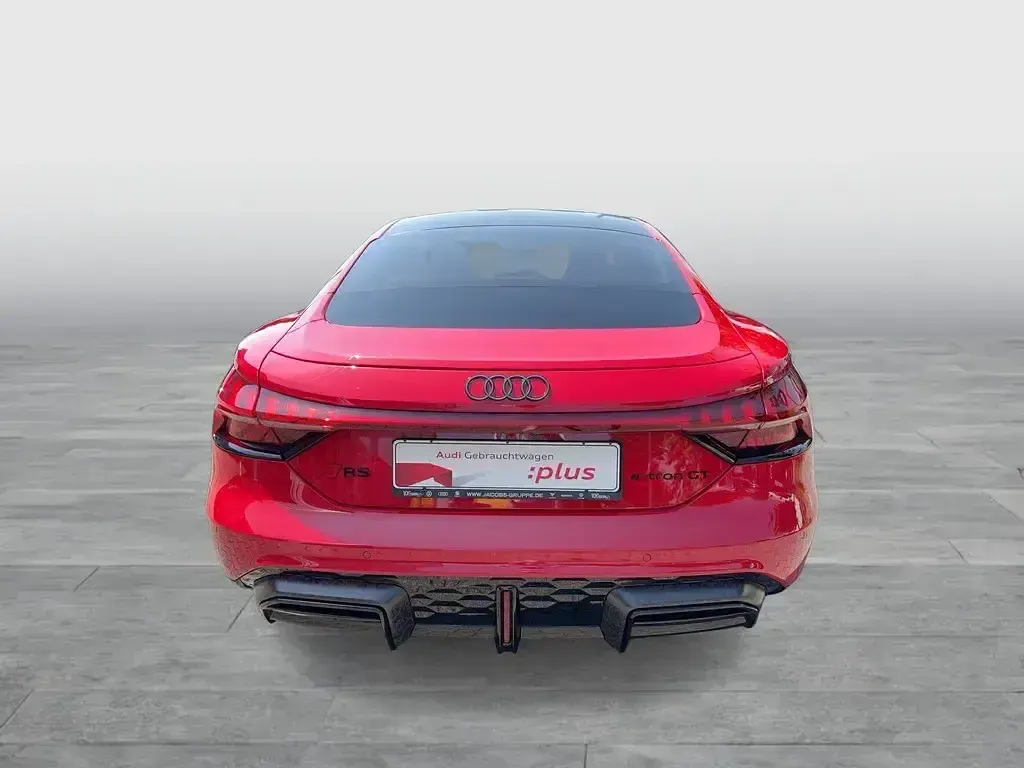 Nouă Audi e-tron GT quattro Performance 456 kW (620 CP) 2025 Roșu Berlinǎ