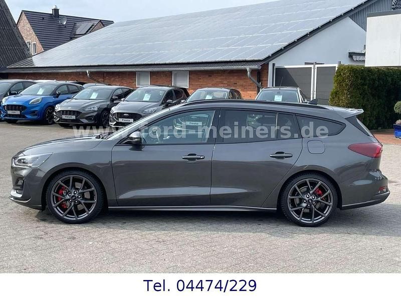 Używany Ford Focus ST 280 KM (205 kW) 2025 Szary Kombi