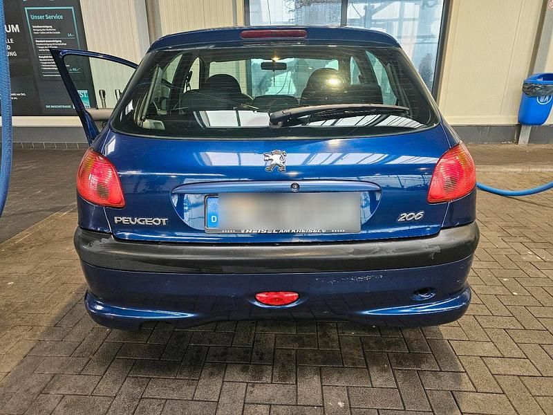 Gebraucht Peugeot 206 60 PS (44 kW) 2004 Kleinwagen