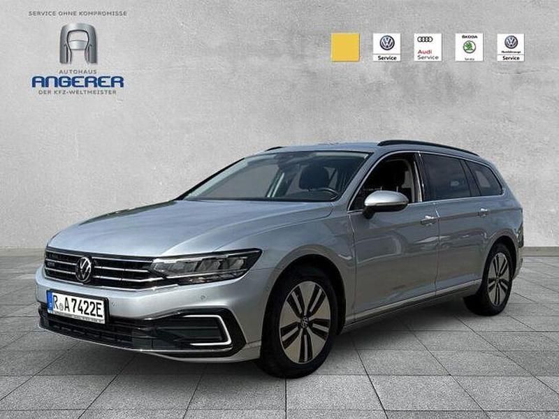 Gebraucht VW Passat GTE 218 PS (160 kW) 2022 Silber Kombi