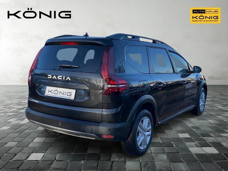 Gebraucht Dacia Jogger Expression 110 PS (80 kW) 2024 Schwarz Van / Kleinbus