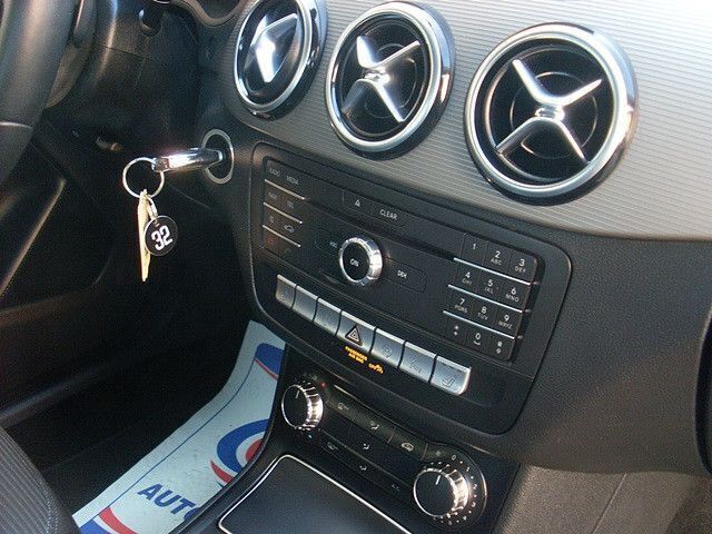 Usata Mercedes B180 Style 122 CV (89 kW) 2015 Grigio Monovolume