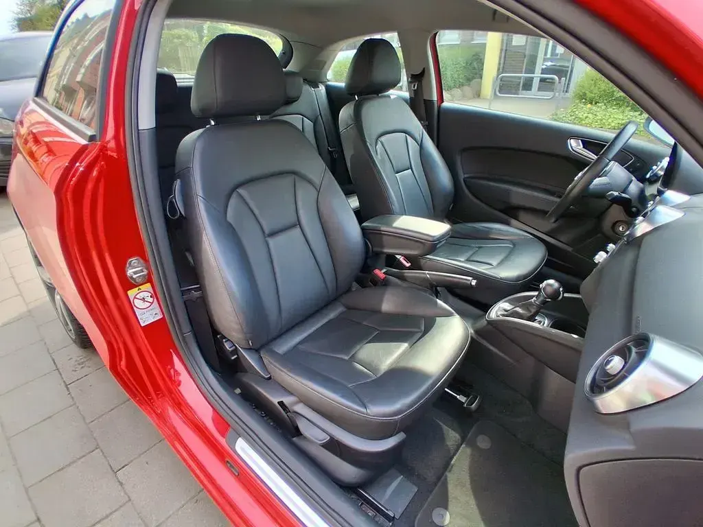 Brugt Audi A1 Attraction 122 HK (89 kW) 2013 Rød Hatchback