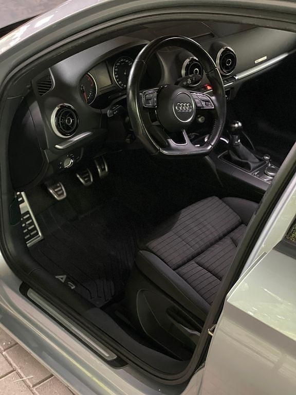 Gebraucht Audi A3 Sport 150 PS (110 kW) 2017 Silber Limousine