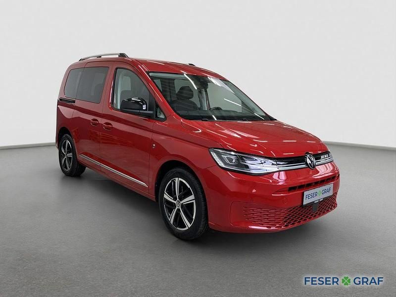 Gebraucht VW Caddy Style 122 PS (89 kW) 2023 Kirschrot Van / Kleinbus