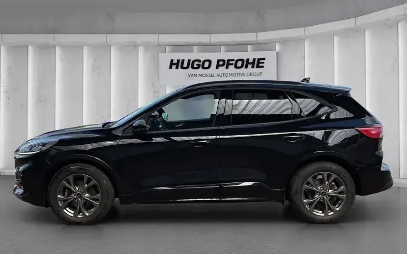 Gebraucht Ford Kuga ST-Line 150 PS (110 kW) 2022 Schwarz SUV