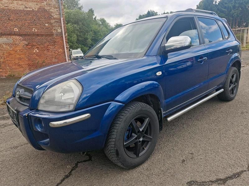 Blau Gebraucht 2008 Hyundai Tucson SUV | 1.990 € (Superpreis) - Bild 1/4