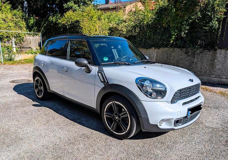 Weiß Gebraucht 2012 Mini Countryman SUV | 10.399 € (Etwas zu teuer) - Bild 1/4
