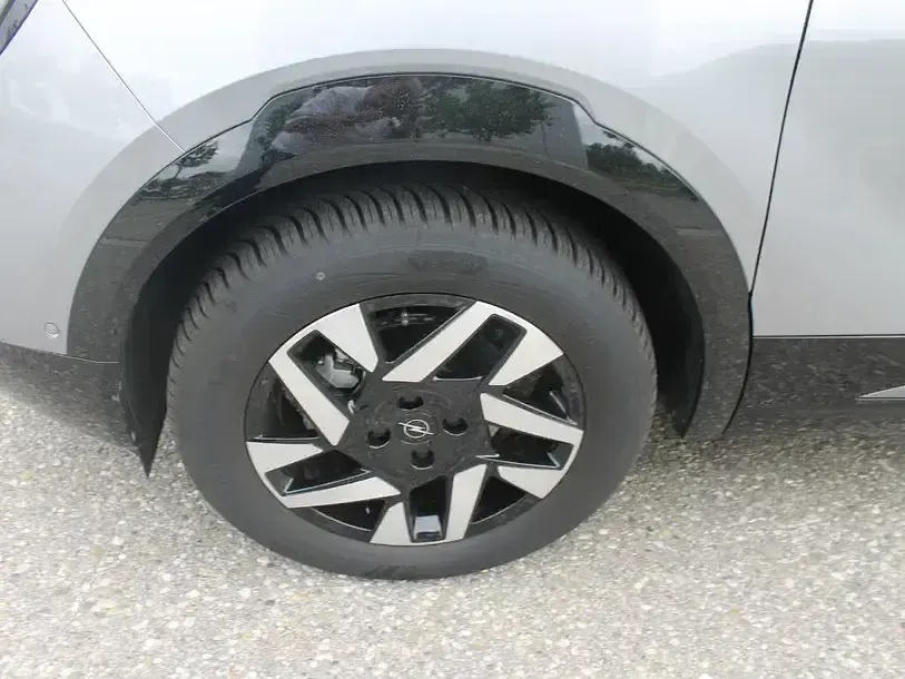 Second-hand Opel Mokka 131 CP (96 kW) 2025 Gri SUV