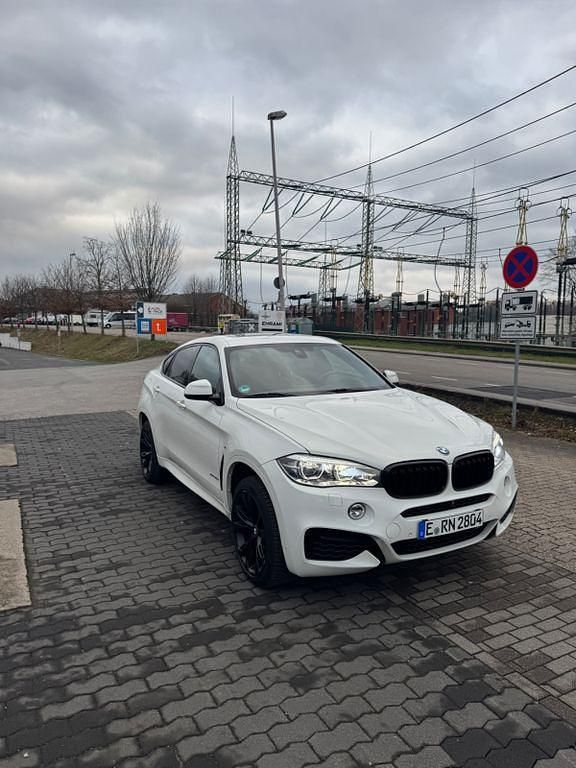 Weiß Gebraucht 2018 BMW X6 M Sport SUV | 28.750 € (Superpreis) - Bild 1/4