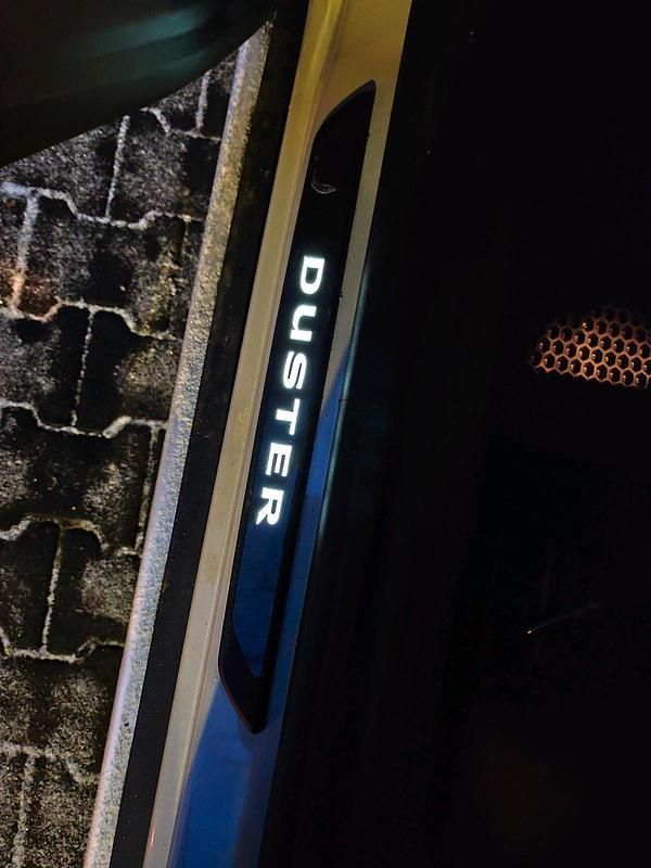 Gebraucht Dacia Duster Journey 141 PS (103 kW) 2024 Beige SUV