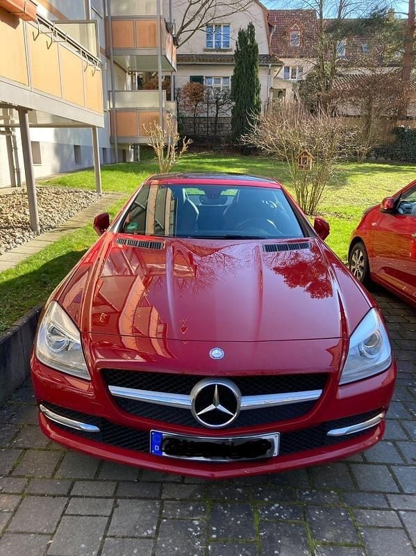Gebraucht Mercedes SLK200 184 PS (135 kW) 2012 Rot Cabrio