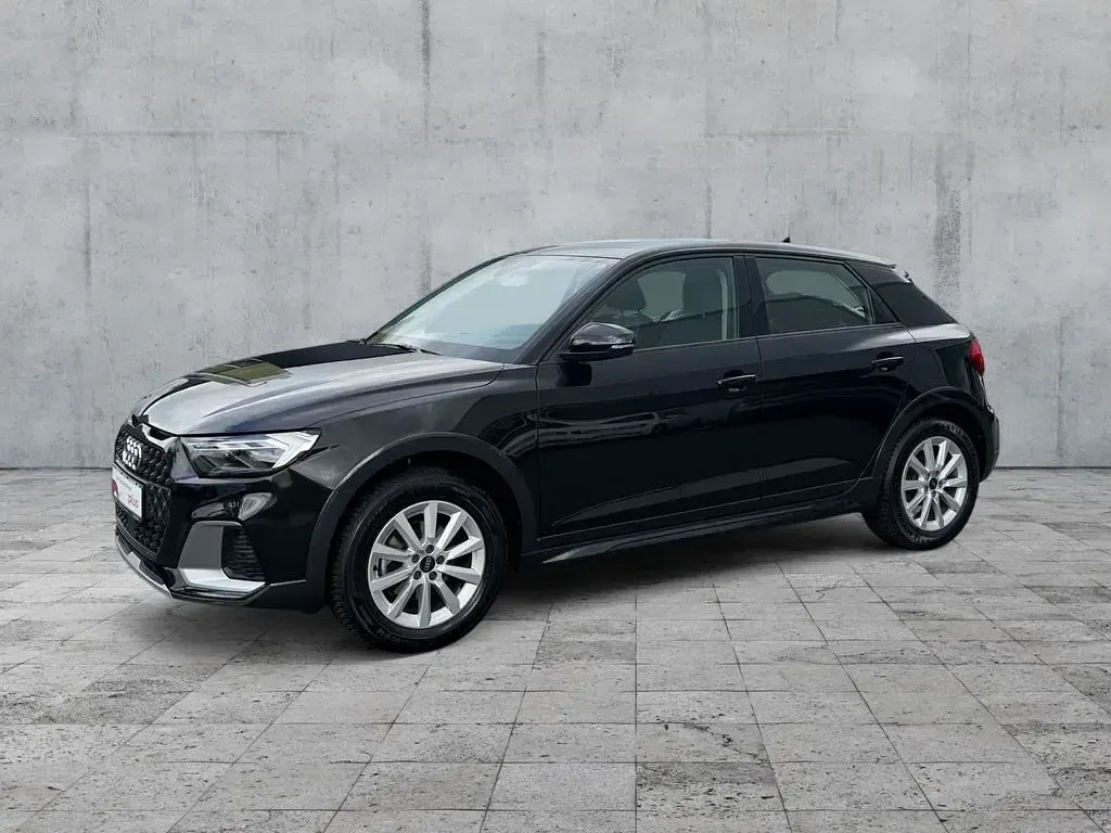 Gebraucht Audi A1 Ambiente 110 PS (80 kW) 2023 Schwarz SUV