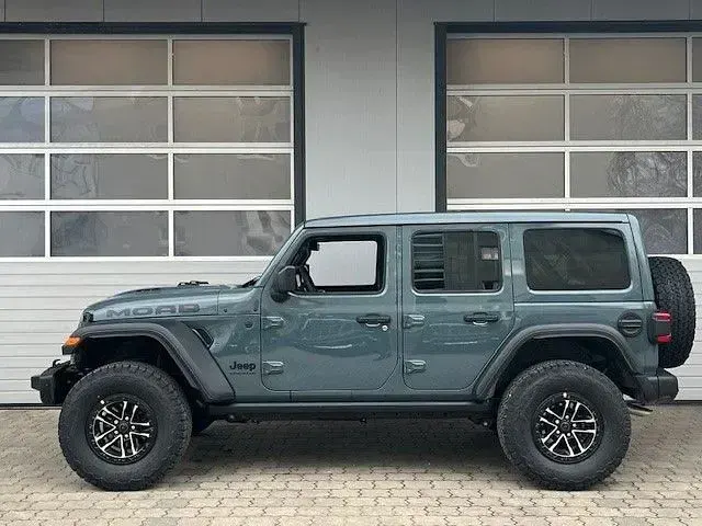 Neu Jeep Wrangler Rubicon 470 PS (345 kW) 2026 Grau SUV