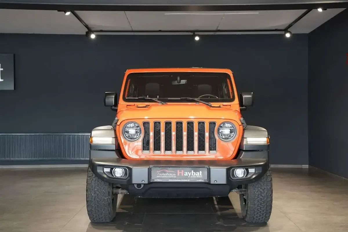 Gebraucht Jeep Wrangler Unlimited Rubicon 272 PS (200 kW) 2018 Orange SUV