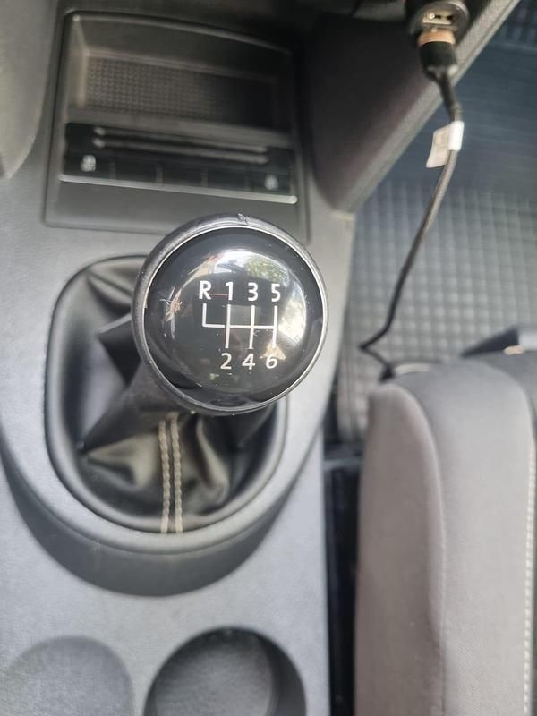 Gebraucht VW Touran 110 PS (80 kW) 2012 Grau Van / Kleinbus