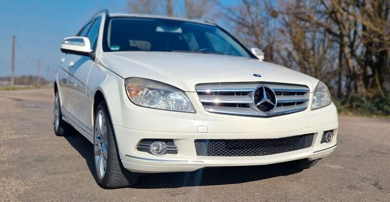 Weiß Gebraucht 2008 Mercedes C200 Avantgarde Kombi | 4.990 € (Fairer Preis) - Bild 1/4