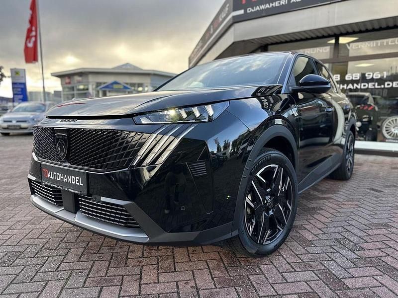 Lackierung schwarz perla nera/ Gebraucht 2025 Peugeot 3008 GT SUV | 31.900 € (Superpreis) - Bild 1/4