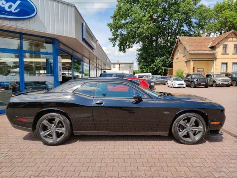 Gebraucht 2018 Dodge Challenger 5.7 Benzin 377 PS (28.890 €) 01809