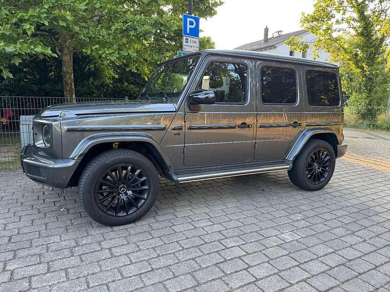 Gebraucht Mercedes G500 AMG 421 PS (309 kW) 2023 Grau SUV