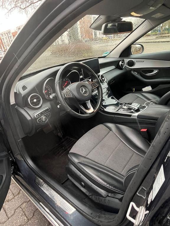 Gebraucht Mercedes C250 204 PS (150 kW) 2015 Grau Limousine