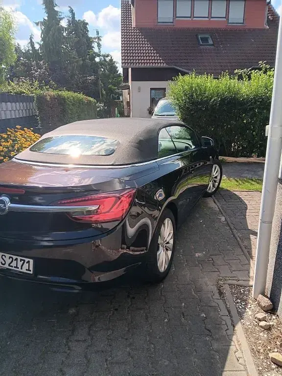 Gebraucht Opel Cascada Innovation 140 PS (102 kW) 2014 Braun Cabrio