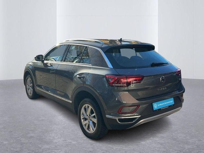 Gebraucht VW T-Roc Style 150 PS (110 kW) 2022 Indiumgrau metallic (metallic) SUV