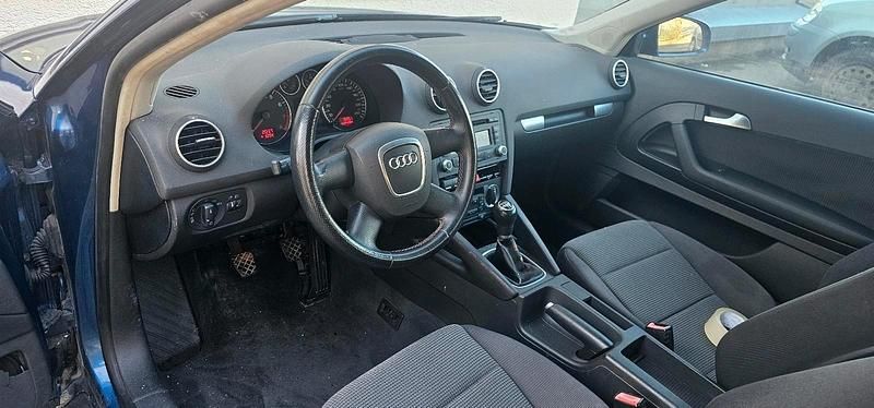 Gebraucht Audi A3 102 PS (75 kW) 2007 Blau Kleinwagen