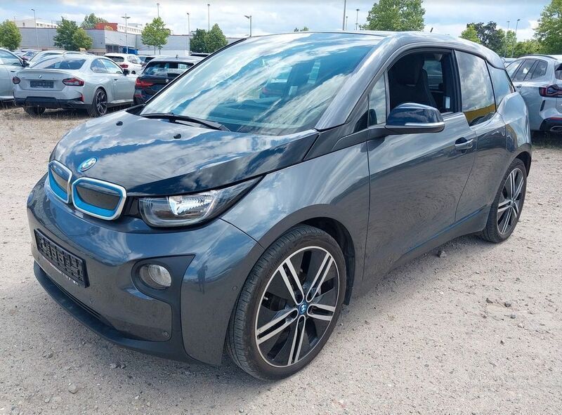 Grau Gebraucht 2017 BMW i3 Comfort Edition Kleinwagen | 14.950 € (Fairer Preis) - Bild 1/2