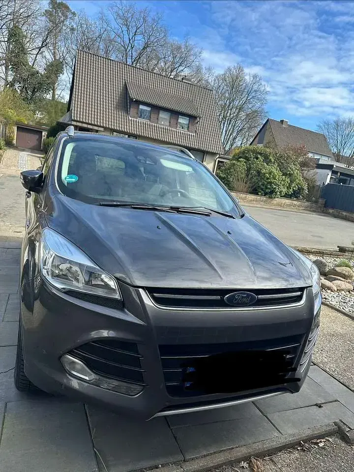 Usata Ford Kuga Titanium 179 CV (131 kW) 2015 Grigio SUV