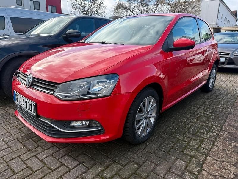 Gebraucht VW Polo 60 PS (44 kW) 2015 Rot Kleinwagen
