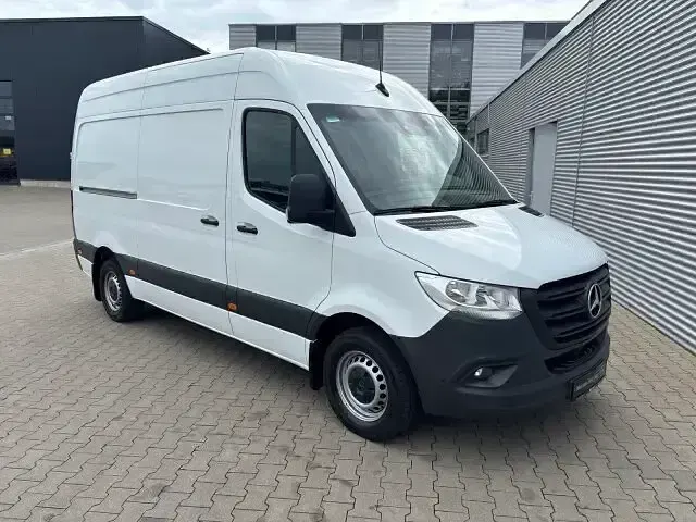 Gebraucht Mercedes Sprinter 170 PS (125 kW) 2024 Weiss Van