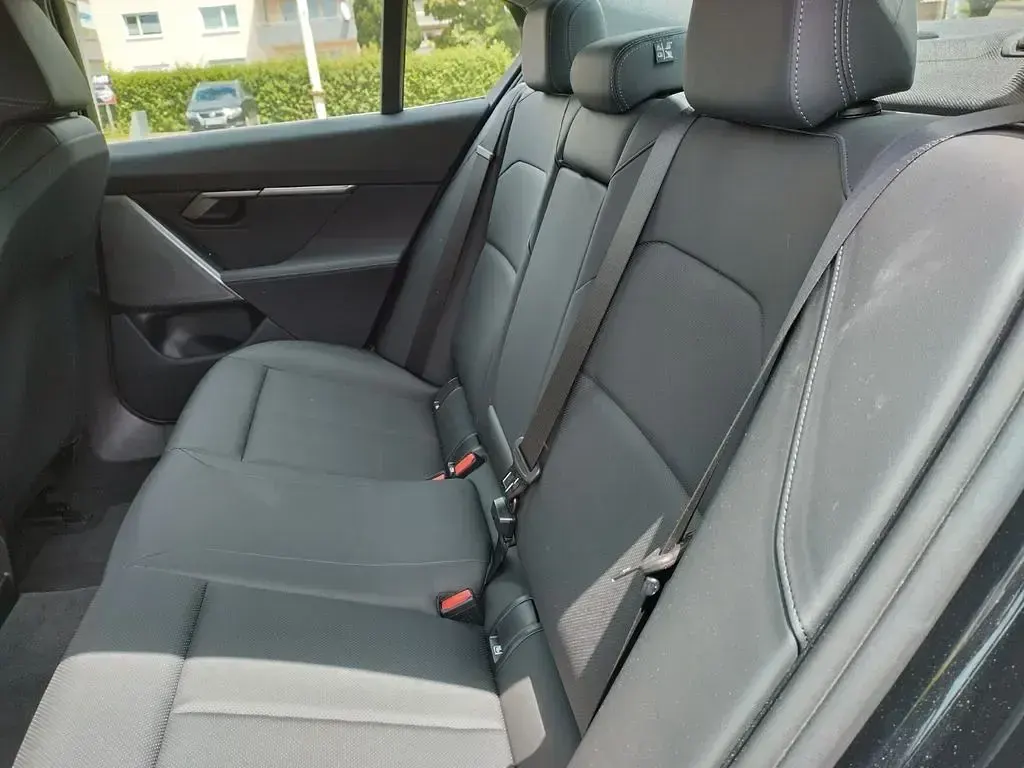 Gebraucht BMW 520 190 PS (139 kW) 2024 Schwarz Limousine