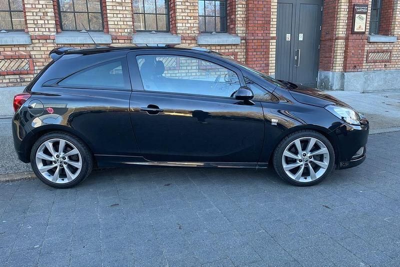 Gebraucht Opel Corsa Active 101 PS (74 kW) 2017 Schwarz Kleinwagen