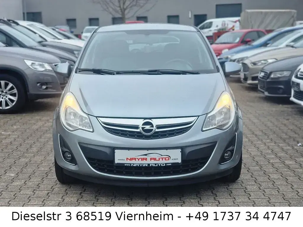 Używany Opel Corsa Satellite 69 KM (50 kW) 2011 Srebrny Hatchback