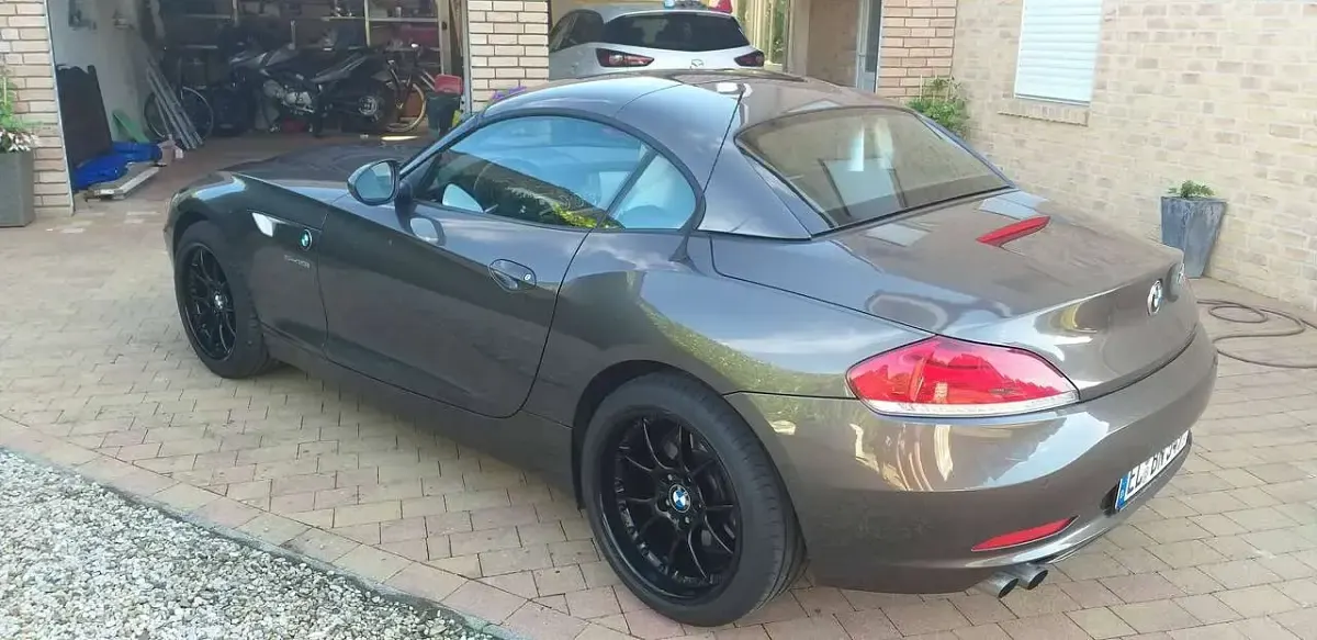Gebraucht BMW Z4 204 PS (150 kW) 2011 Braun Cabrio
