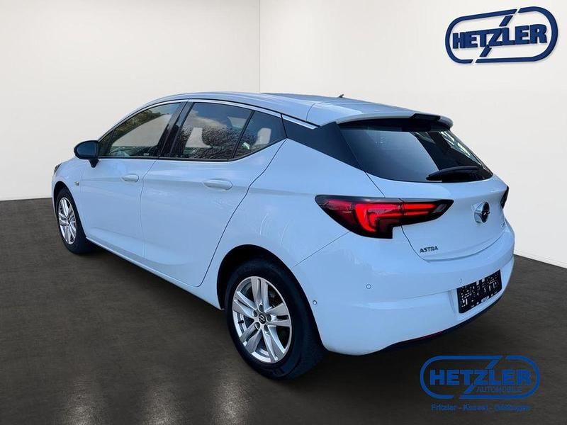 Gebraucht Opel Astra Dynamic 150 PS (110 kW) 2016 Weiß Limousine