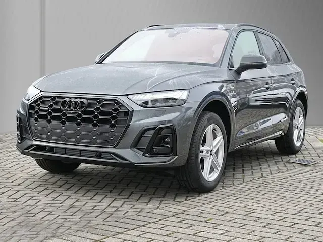 Gebraucht Audi Q5 Ambiente 204 PS (150 kW) 2025 Daytonagrau perleffekt SUV