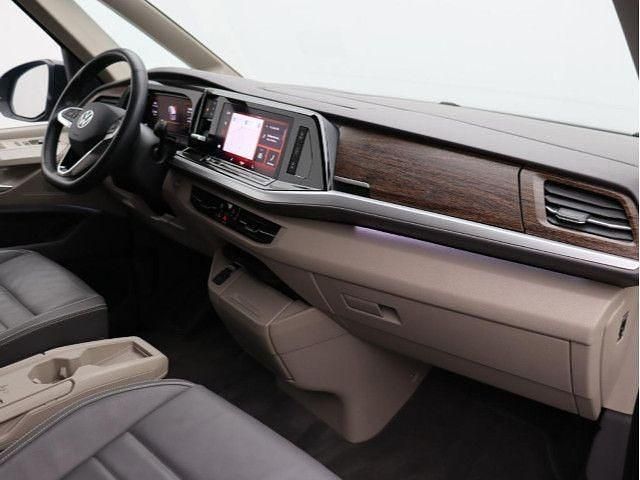 Gebraucht VW Multivan Style 150 PS (110 kW) 2025 Deep black perleffekt Van