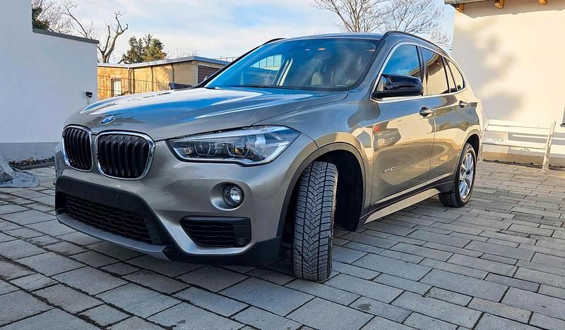 Gebraucht BMW X1 190 PS (139 kW) 2017 Grau SUV