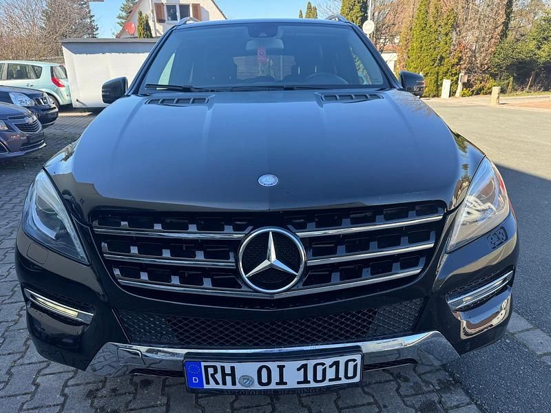 Gebraucht Mercedes ML350 260 PS (191 kW) 2014 Schwarz SUV