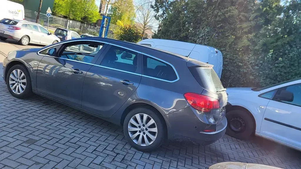 Second-hand Opel Astra 110 CP (80 kW) 2015 Gri Berlinǎ