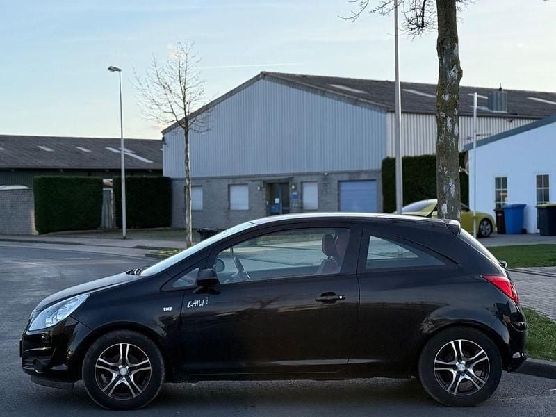 Gebraucht Opel Corsa Edition 80 PS (58 kW) 2008 Schwarz Kleinwagen