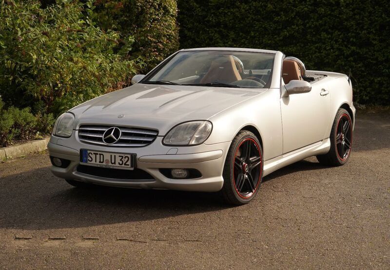 Silber Gebraucht 2002 Mercedes SLK32 AMG AMG Cabrio | 13.900 € (Fairer Preis) - Bild 1/4